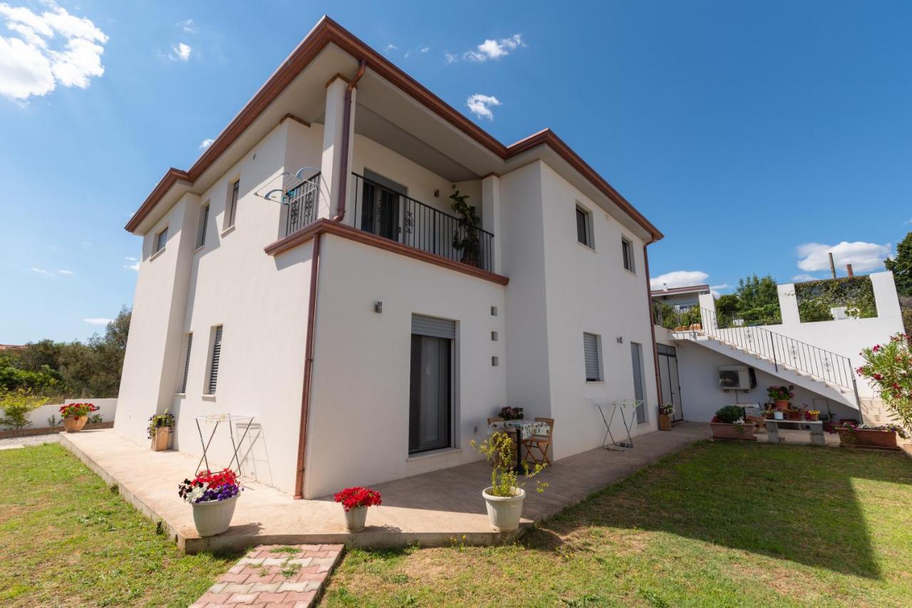Bed and Breakfast Giglio Marino Тортоли Экстерьер фото
